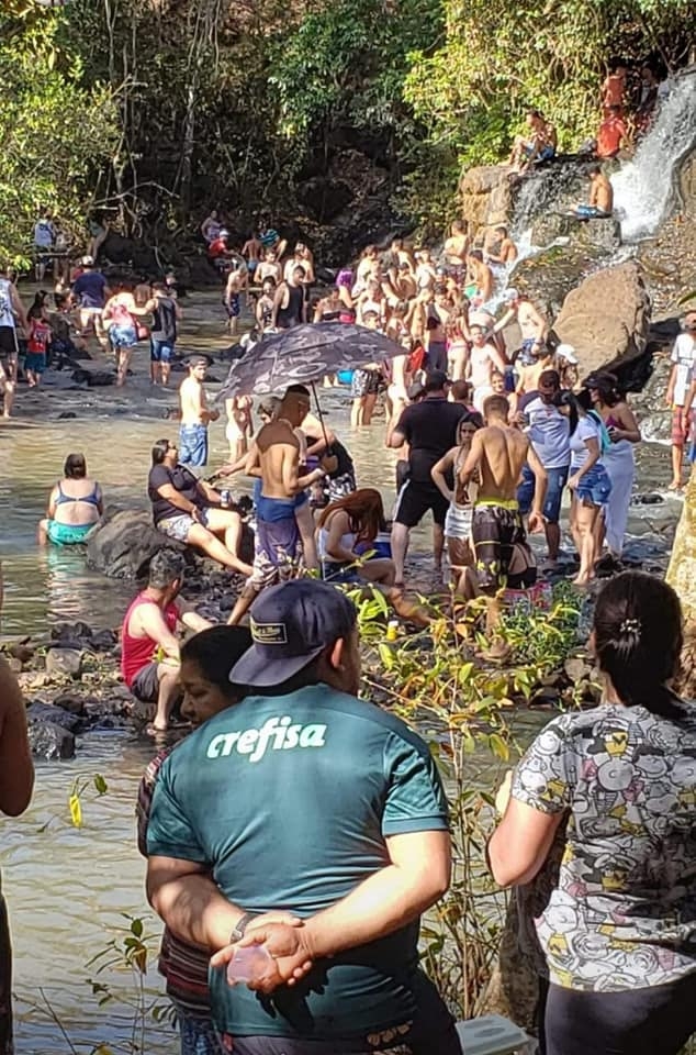 Noticia acesso-a-cahoeira-do-velloso-e-bloqueado